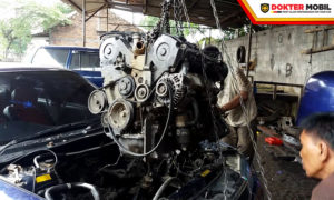 Sedang Overhaul? Intip 3 Penyebab Mobil Turun Mesin