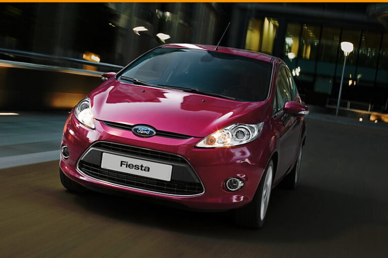 Mobil Ford Fiesta Bekas