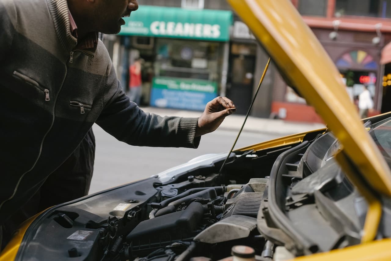 Tips Mencegah Membeli Mobil Bekas Rusak dan Bermasalah